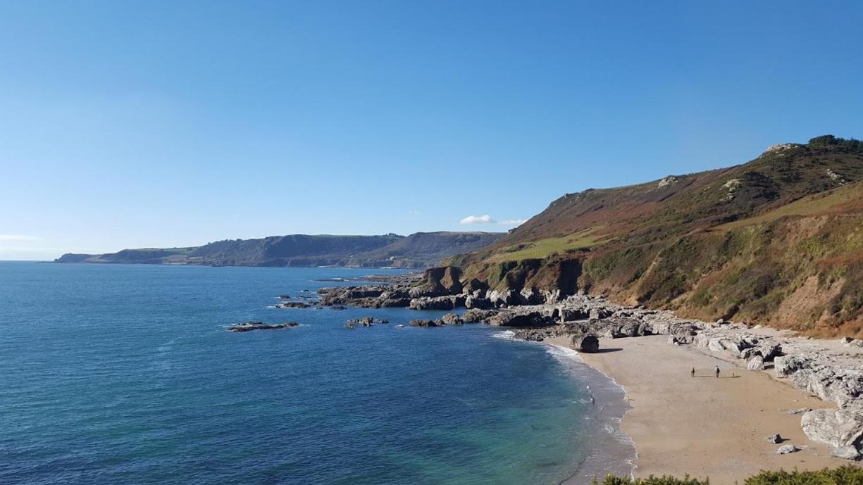 Sunnydaze-Detached Chalet With 2 Bedrooms And 2 Bathrooms And Private Parking Outside Door Dartmouth Esterno foto