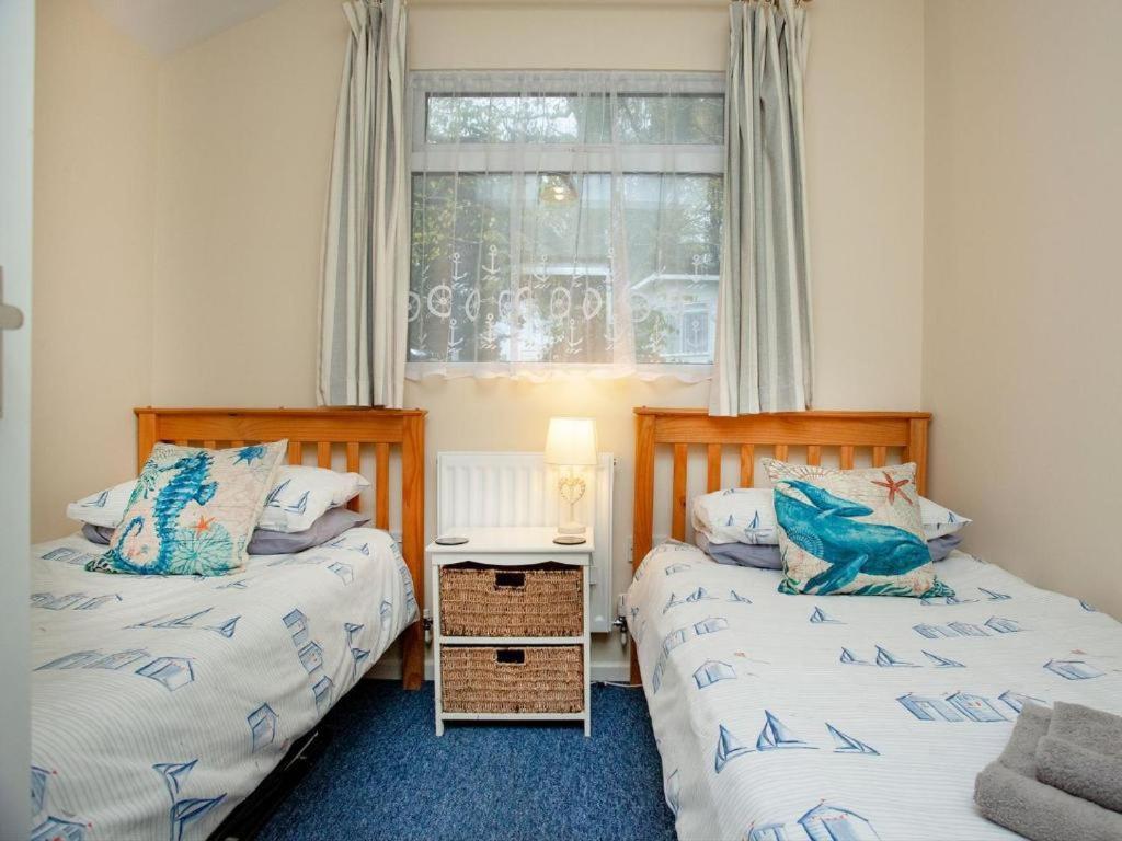 Sunnydaze-Detached Chalet With 2 Bedrooms And 2 Bathrooms And Private Parking Outside Door Dartmouth Esterno foto