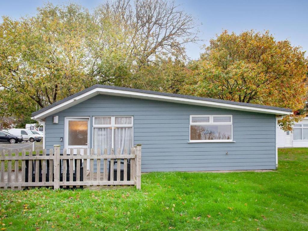 Sunnydaze-Detached Chalet With 2 Bedrooms And 2 Bathrooms And Private Parking Outside Door Dartmouth Esterno foto